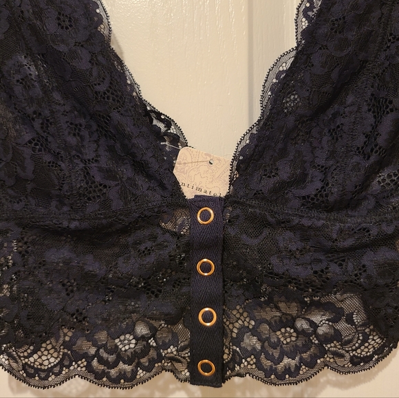 Free People Intimately Blralette Lace  Size Large New with tags $48 plus tax - Picture 2 of 4